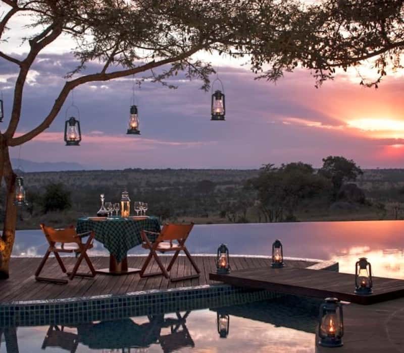 Sunset dining at Four Seasons Safari Lodge