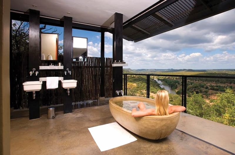 Bath with a view, The Outpost